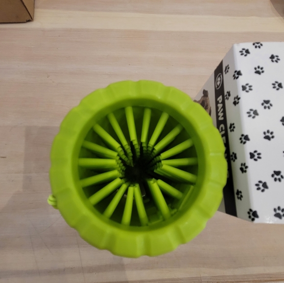 BOGO Paw Cleaners - Picture 6 of 15